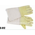 Welding gloves